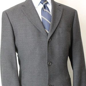 41R Hugo Boss 110 Gray Herringbone Wool Sport Coat